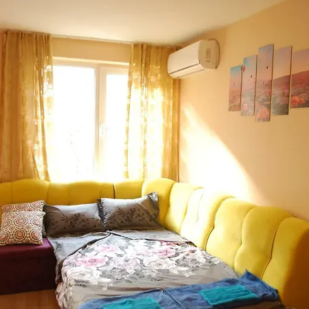 In Apartment Warna